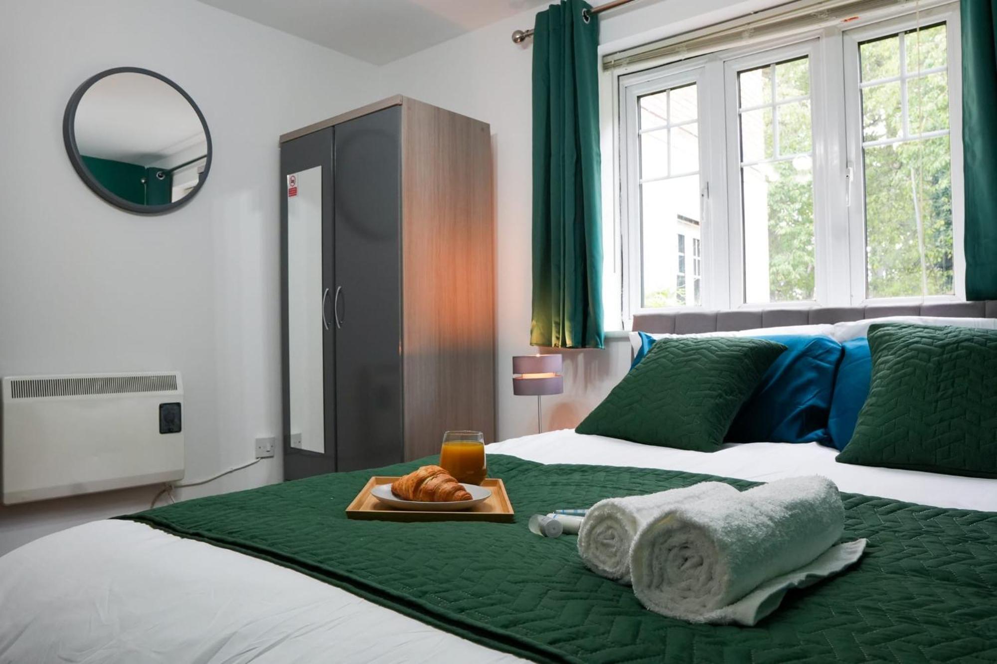 ברמינגהאם Whole 2-Bed Apartment - Contractors, Professionals, Ulez Free, Free Parking, B'Ham City 10Mins מראה חיצוני תמונה